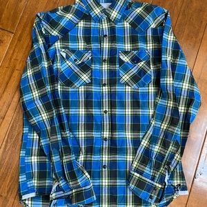 American Eagle pearl snap Button down